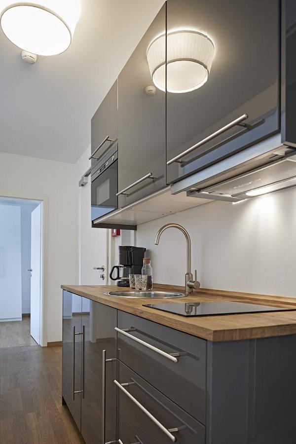 Nonstop Hotel Augsburg - Ubernacht - Hostelhotelhome Exteriör bild