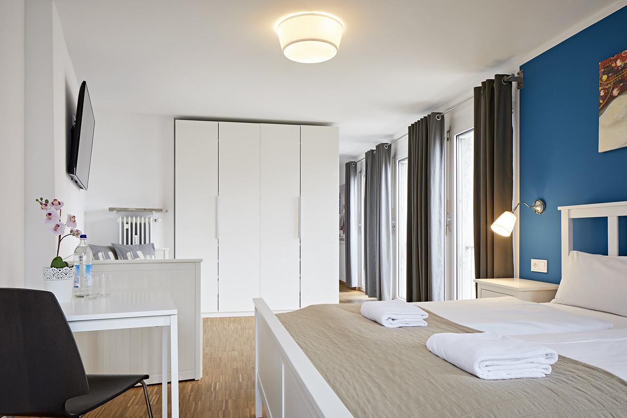 Nonstop Hotel Augsburg - Ubernacht - Hostelhotelhome Exteriör bild