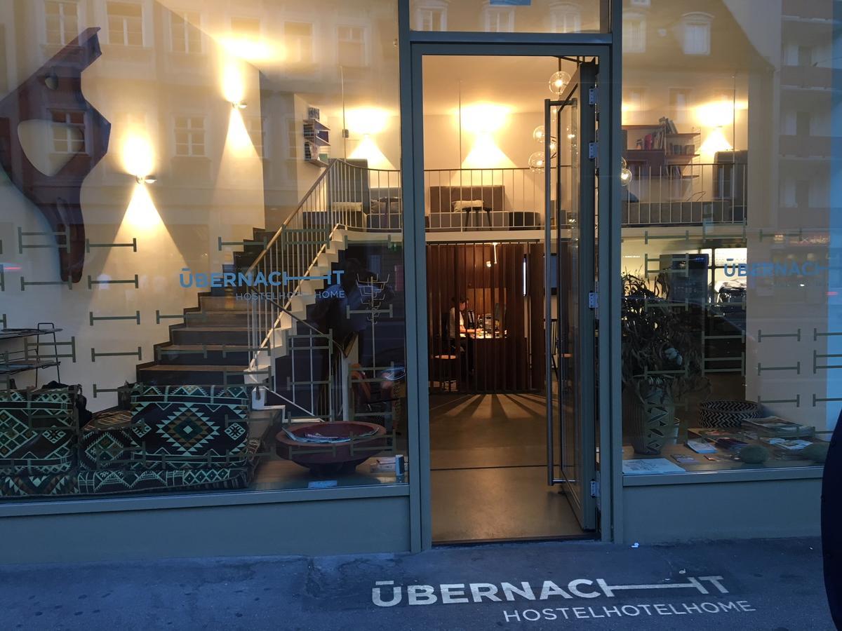 Nonstop Hotel Augsburg - Ubernacht - Hostelhotelhome Exteriör bild